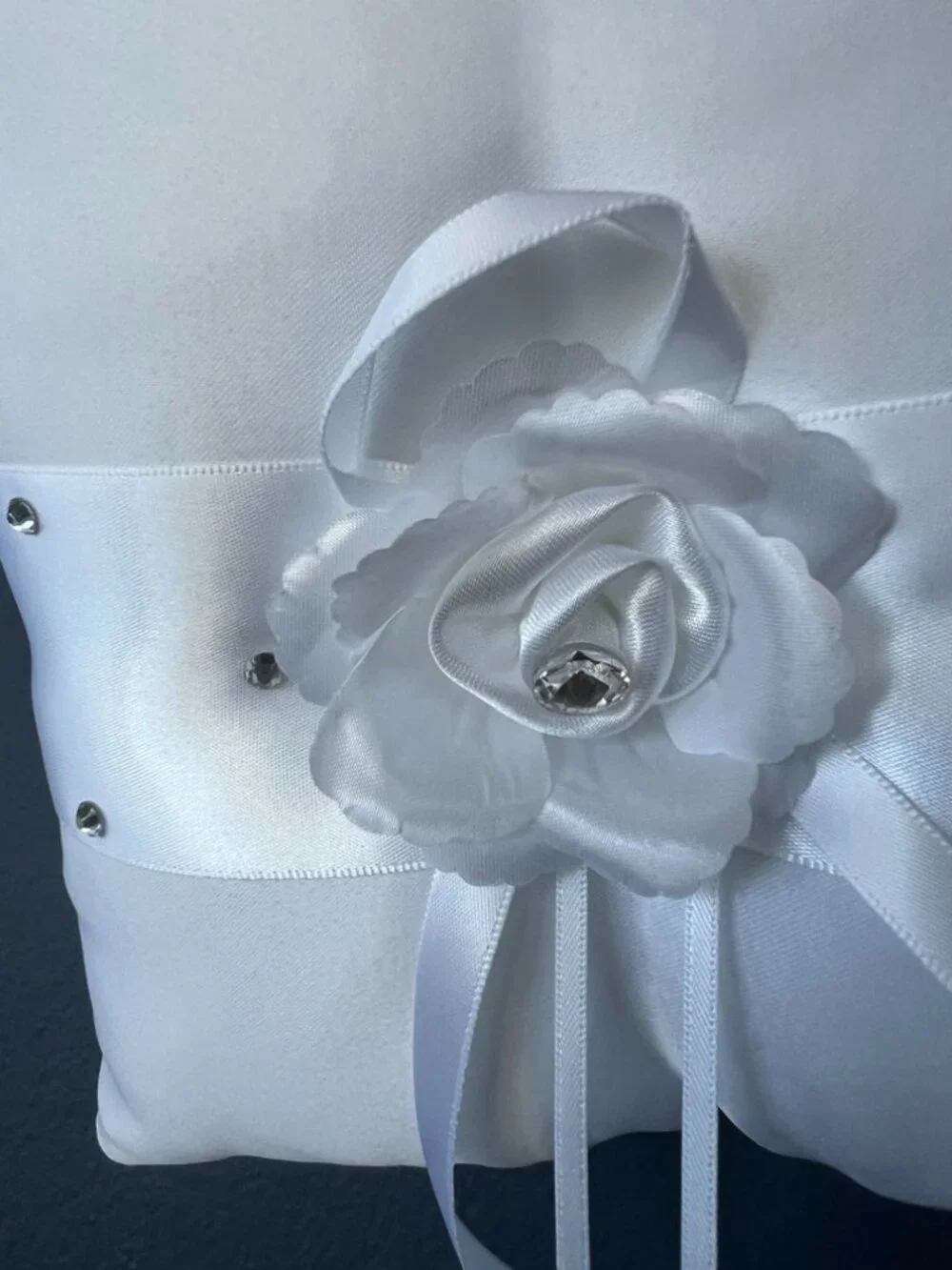 N/A elegant white